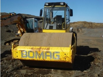 Bomag BW 211D3 - Walzen