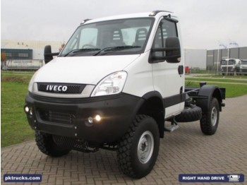 Fahrgestell LKW Iveco Daily 55S15WH: das Bild 1