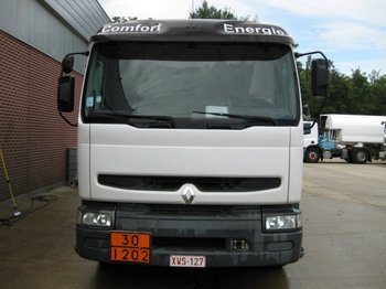Tankwagen Für die Beförderung von Kraftstoff RENAULT: das Bild 1