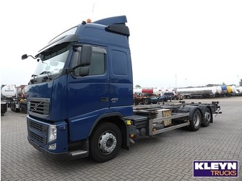 Containerwagen/ Wechselfahrgestell LKW Volvo FH 13.460: das Bild 1