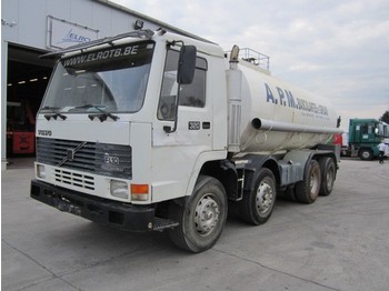 Tankwagen Volvo FL 10 (18000L / STEEL SUSPENSION): das Bild 1