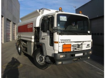 Tankwagen Für die Beförderung von Kraftstoff Volvo FL 619 TANK 13000 L+ steelsusp.: das Bild 1