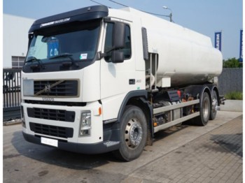 Tankwagen Für die Beförderung von Kraftstoff Volvo FM9 300 TANK 19.000L 6x2: das Bild 1
