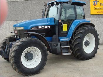 Traktor Ford New Holland 8670: das Bild 1