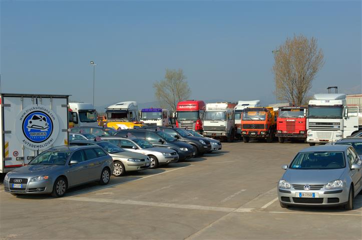 Trucks Italiana S.r.l. undefined: das Bild 3
