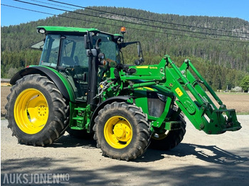 JOHN DEERE 5125R Traktor