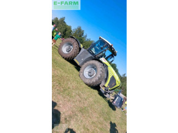 CLAAS Xerion 4000 Traktor