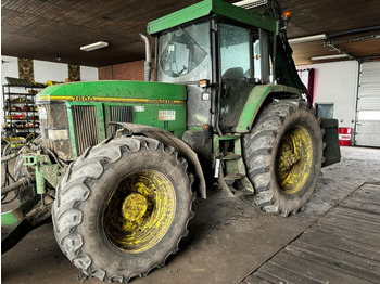 JOHN DEERE 7800 Traktor