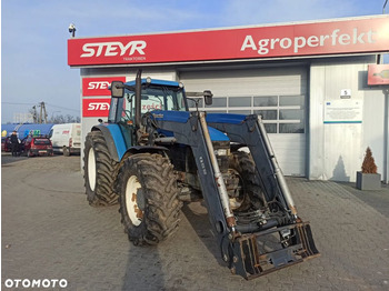 NEW HOLLAND Traktor