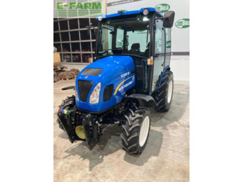 NEW HOLLAND Traktor