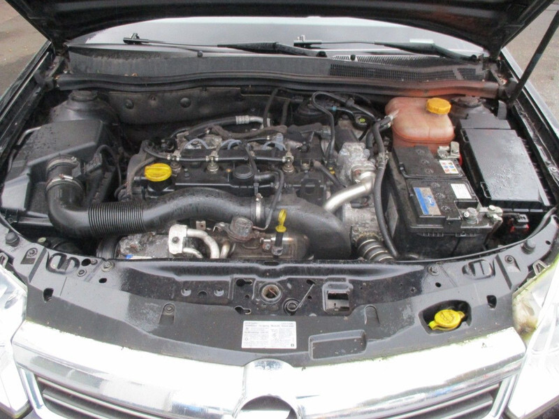 PKW Opel Astra 1.7 CDTI , NOT RUNNING , Navi , Airco , lederen bekleding: das Bild 9