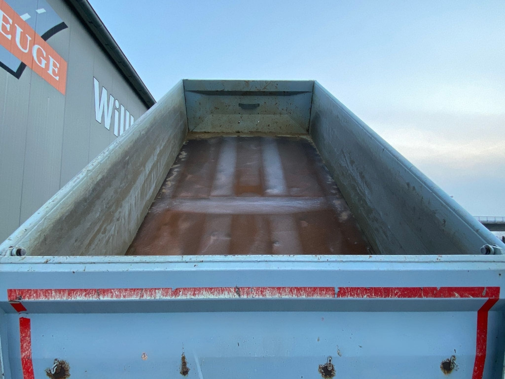 Kipper Anhänger Schwarzmüller