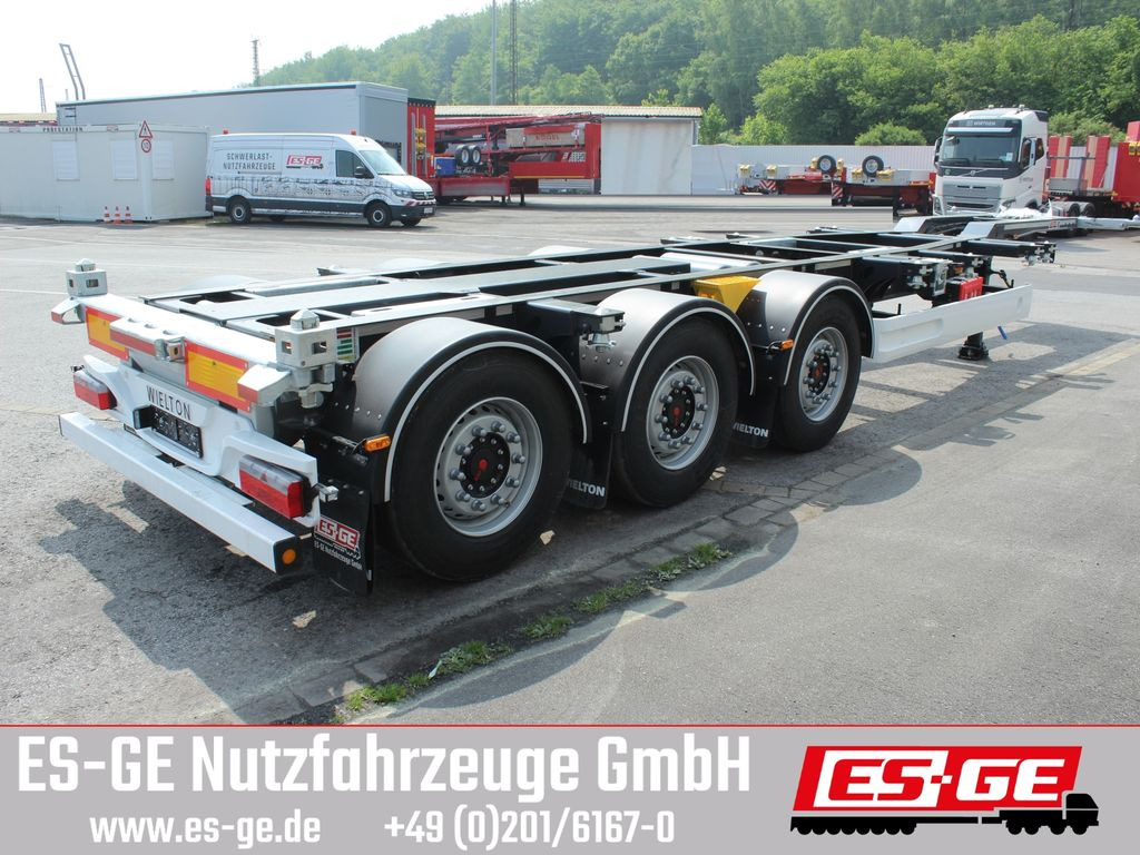 Container/ Wechselfahrgestell Auflieger Wielton 3-Achs-Containerchassis - multifunktional