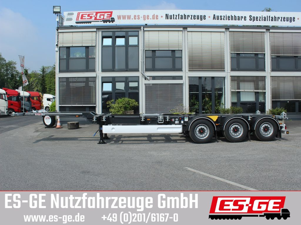 Container/ Wechselfahrgestell Auflieger Wielton 3-Achs-Containerchassis - multifunktional