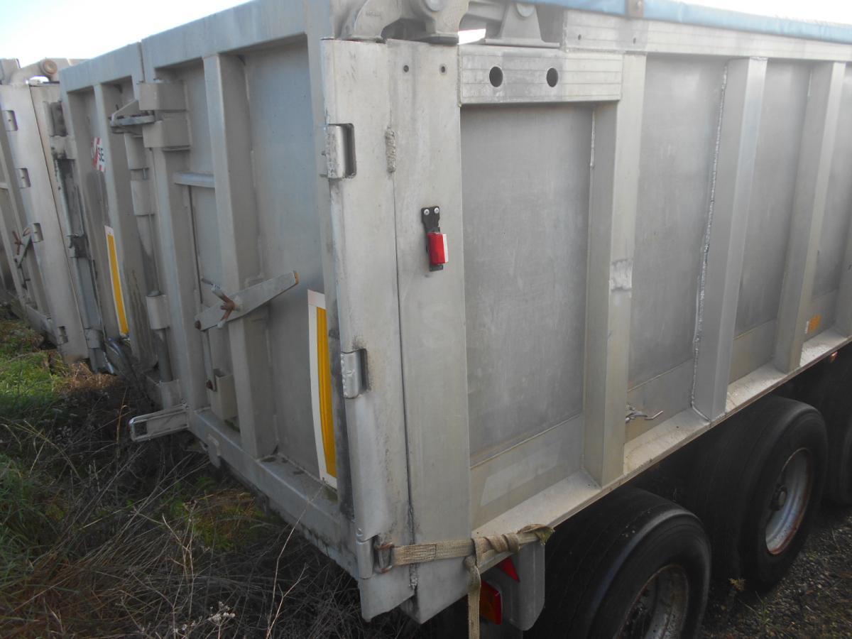 Kipper Auflieger Benalu