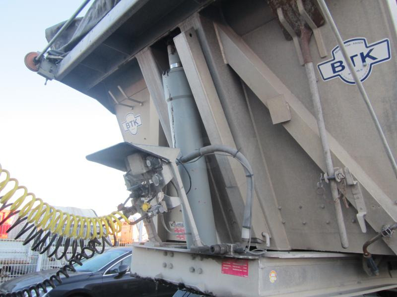 Kipper Auflieger Kaiser