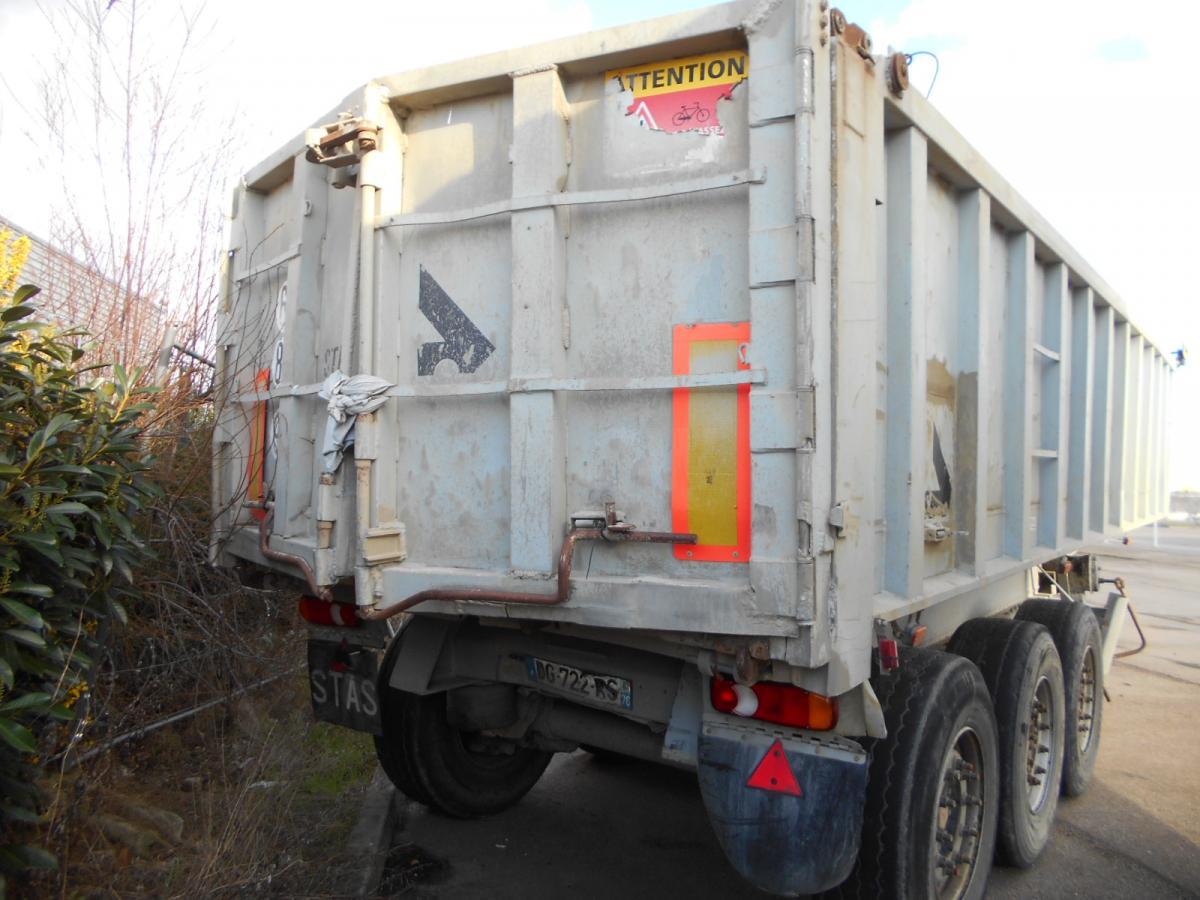 Kipper Auflieger Stas