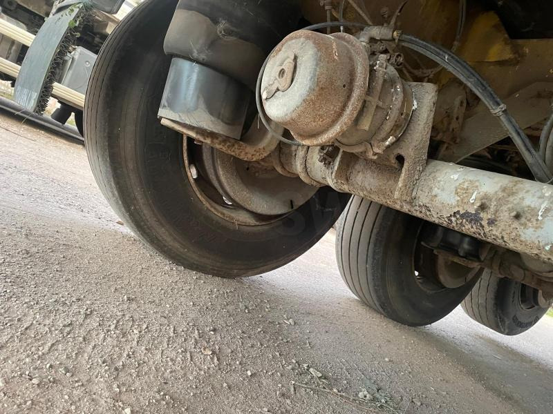 Planenauflieger Fruehauf