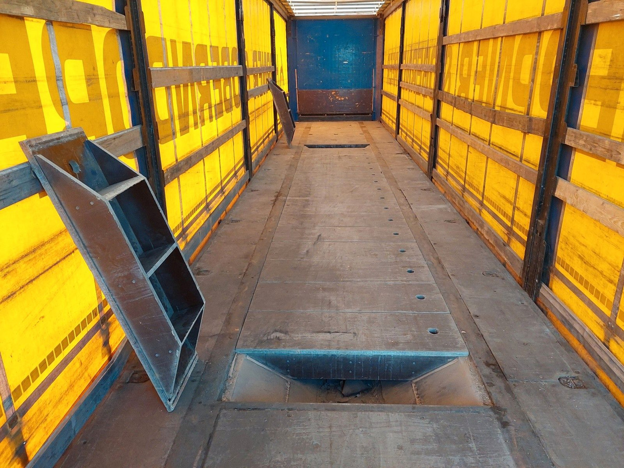 Planenauflieger Krone SD Standard Coil Mulde lenkbare Hinterachse