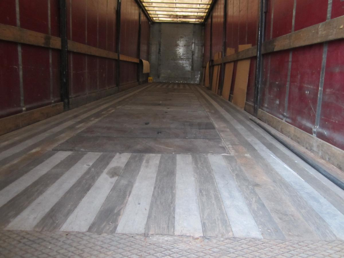 Planenauflieger Trailor