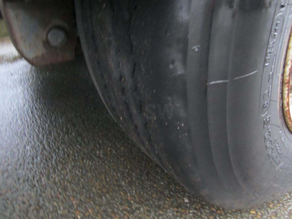 Pritschenauflieger/ Plattformauflieger Fruehauf