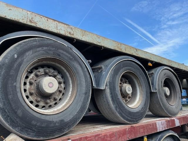 Pritschenauflieger/ Plattformauflieger Kaiser