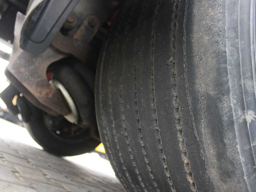 Pritschenauflieger/ Plattformauflieger Schmitz CARGOBULL SCB *S3T, LIFTING AXLE, MULTILOCK