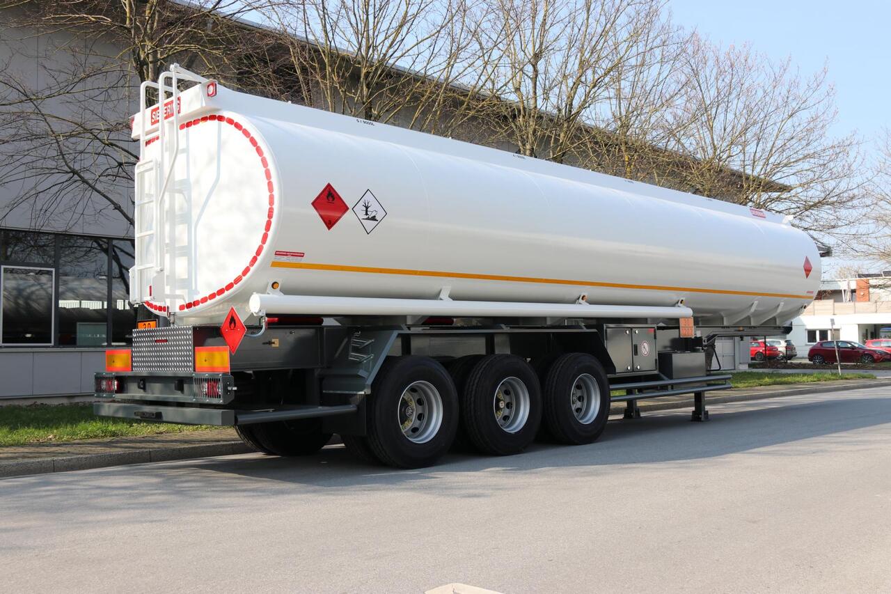 Tankauflieger Für die Beförderung von Kraftstoff Sievering 45000 LITRES ADR SEMI REMORQUE CITERNE DE CARBURANT: das Bild 2