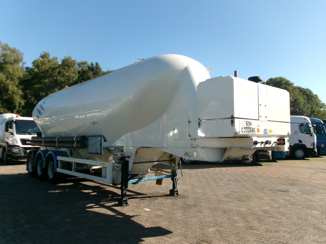 Tankauflieger Für die Beförderung von Mehl Spitzer Powder tank alu 43 m3 / 1 comp + compressor: das Bild 2