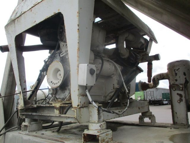 Tankauflieger Trailor Cement silo - full steel suspensions