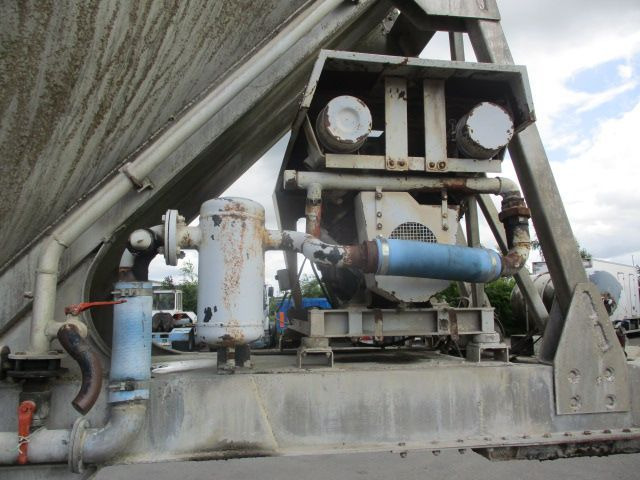 Tankauflieger Trailor Cement silo - full steel suspensions: das Bild 5