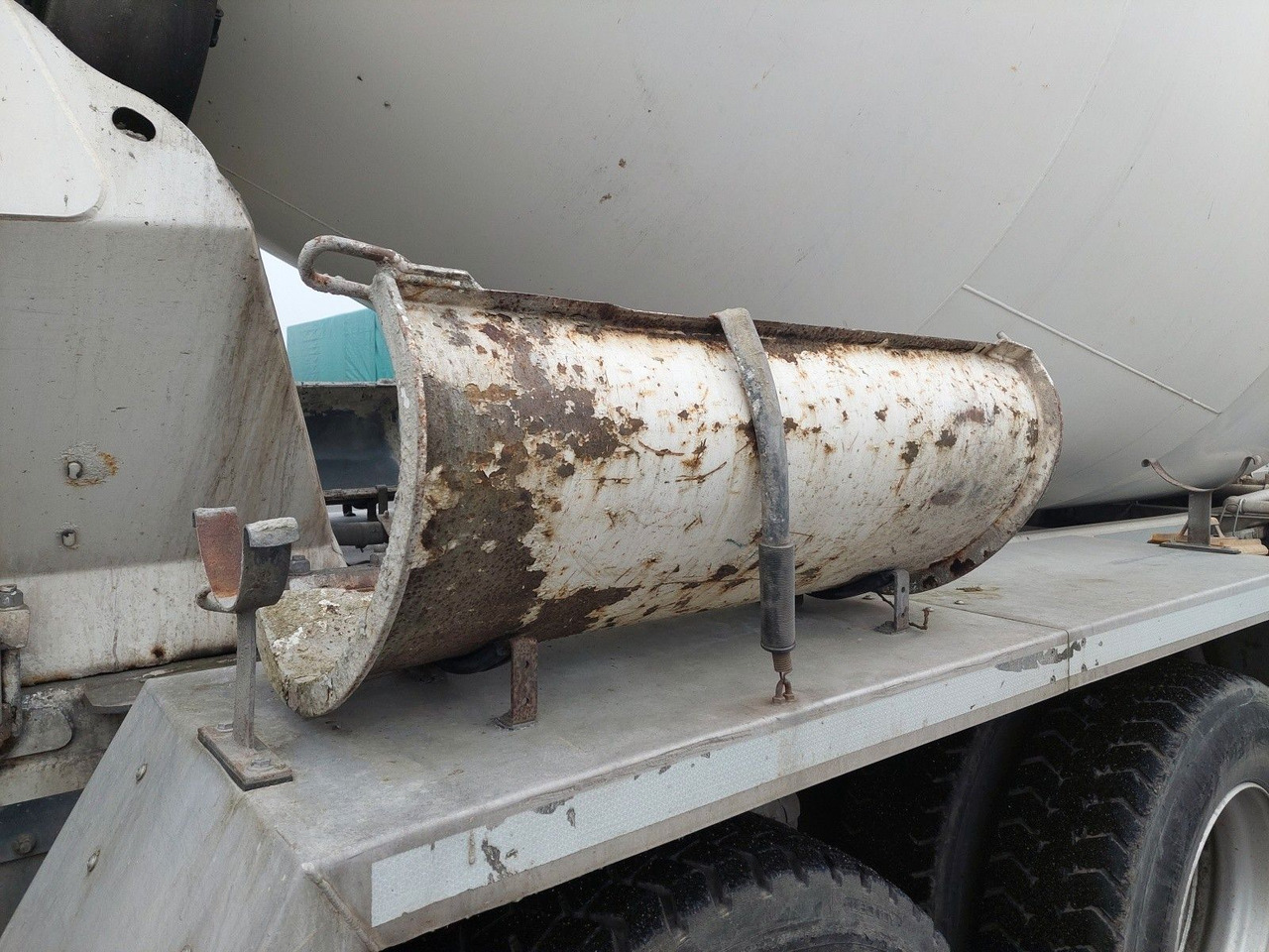 Betonmischer LKW MAN TGS 32.420 BB Intermix 9m3 8x4