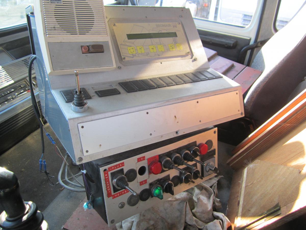 Bitumenspritzmaschine Renault G 300