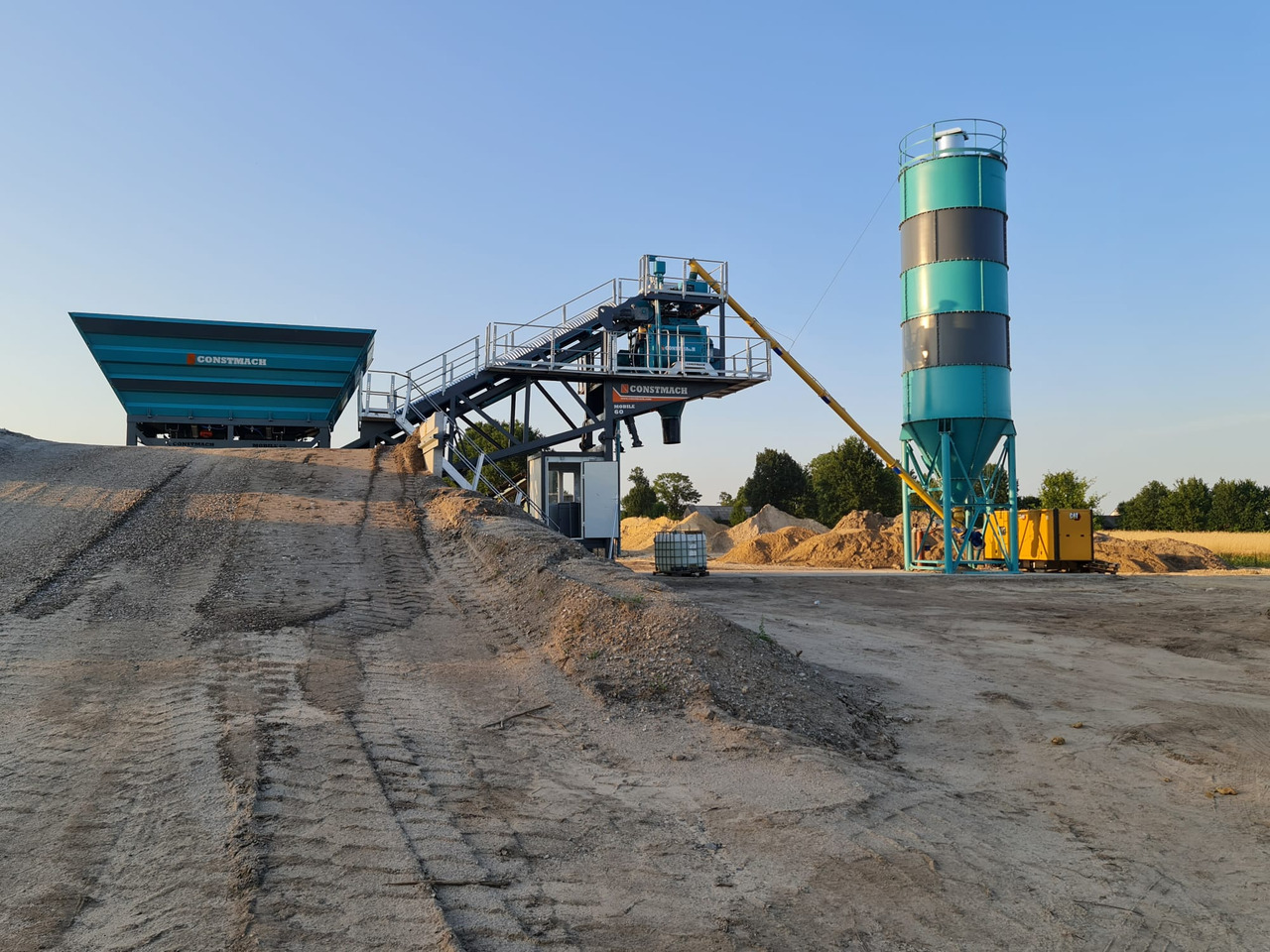Betonmischanlage Constmach 60 m3/h Mobile Concrete Batching Plant: das Bild 8