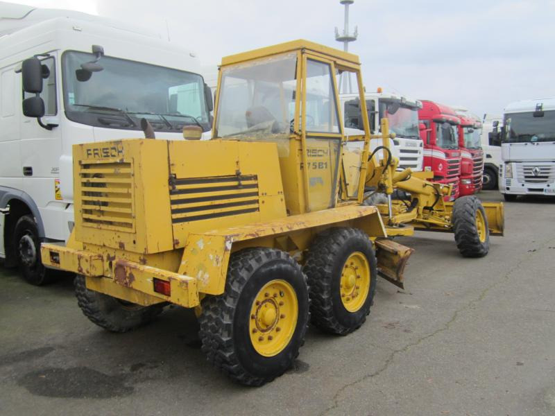 Grader FRISCH F75B