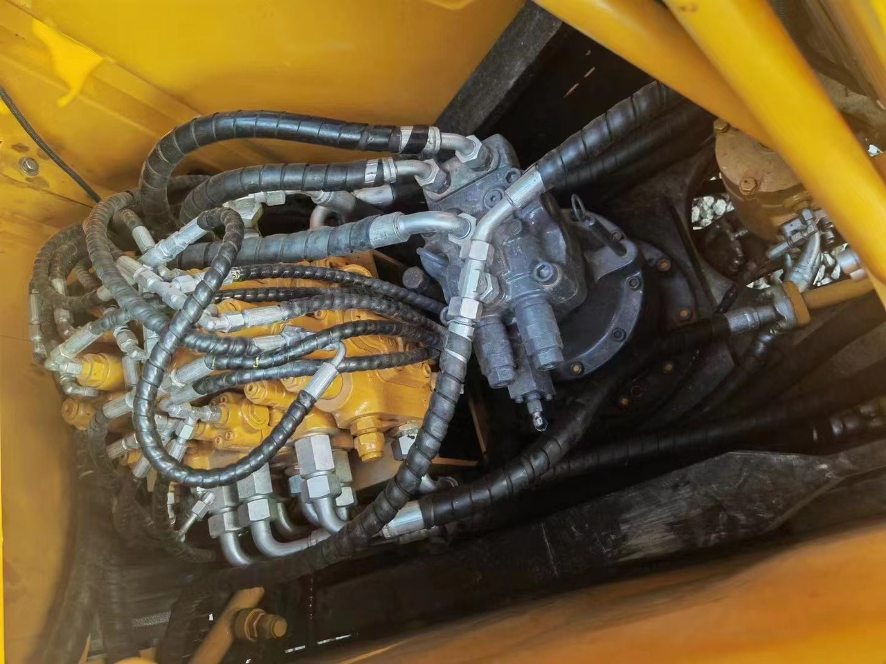 Kettenbagger High quality 13 ton used excavator SANY SY135C hydraulic crawler excavator construction machinery in ready stock: das Bild 8