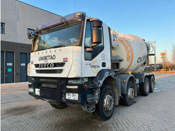 Betonmischer LKW Iveco Trakker 410 Manual Gearbox - 9 m3 - Full steel suspension - euro 3: das Bild 1