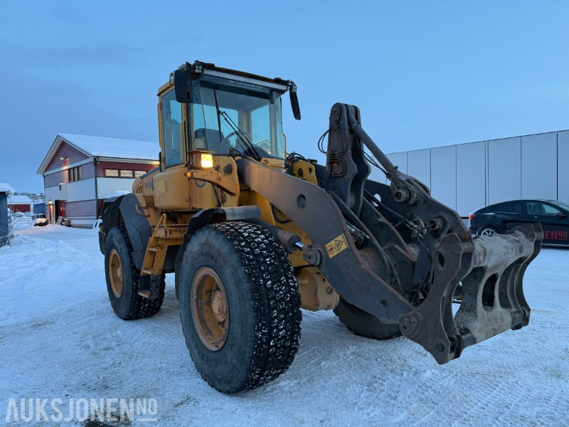 Radlader 2004 Volvo L90E - Sentralsmøring - Ny motor