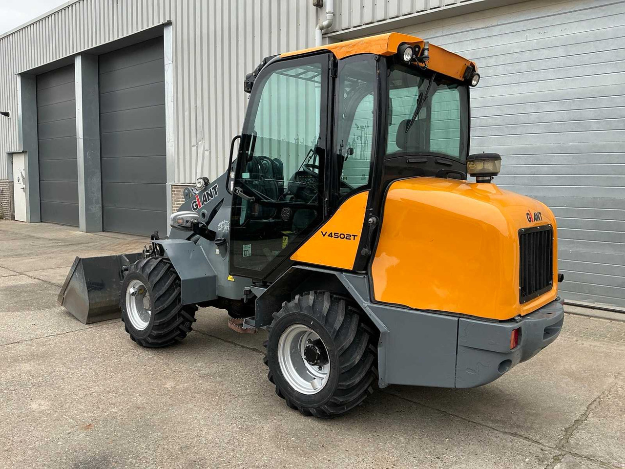 Radlader 2016 GIANT V4502-T SHOVEL