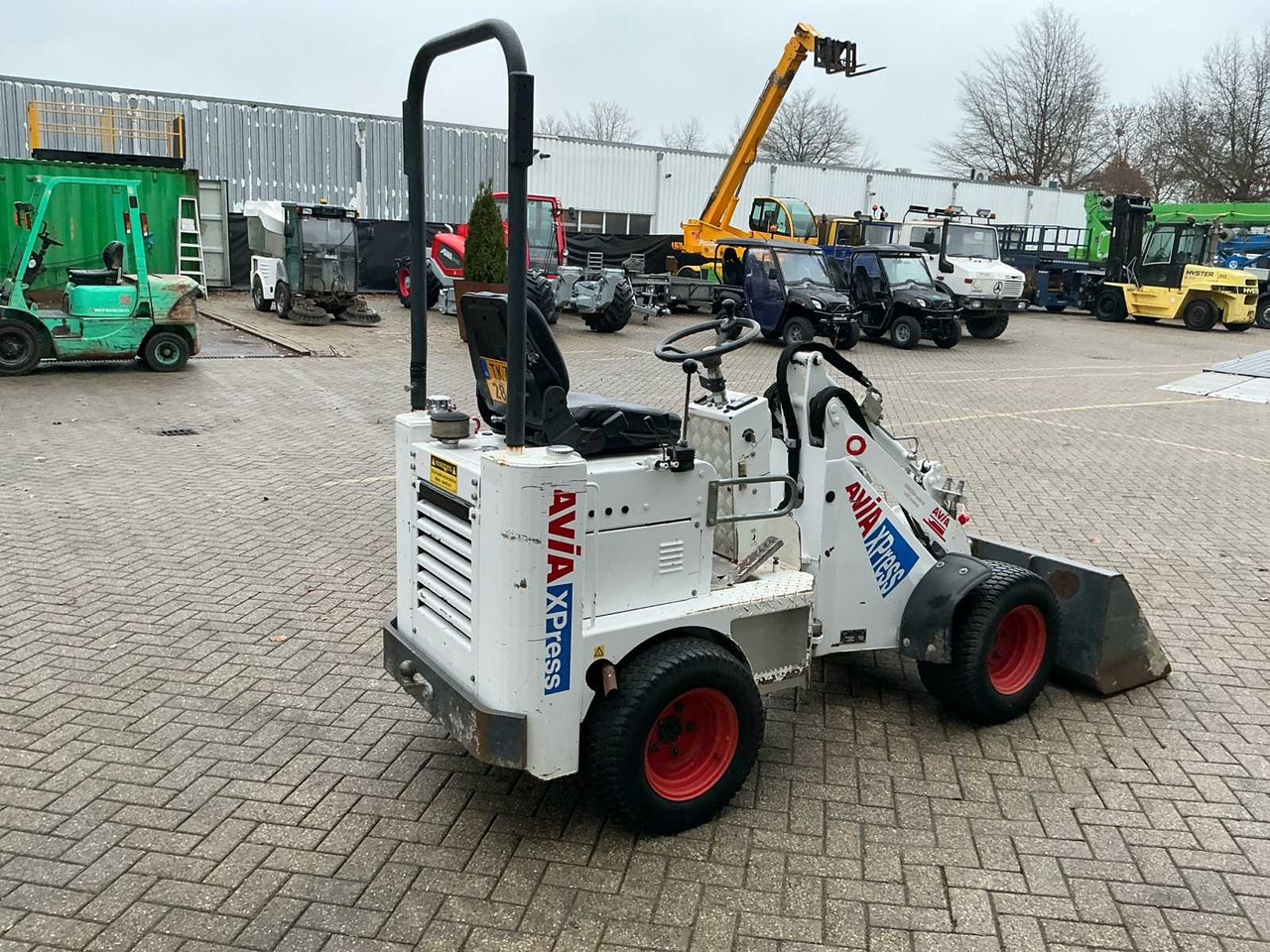 Radlader 2017 100 KNIKMOPS