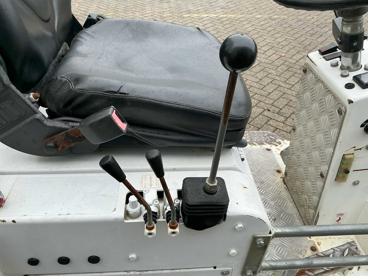 Radlader 2017 100 KNIKMOPS