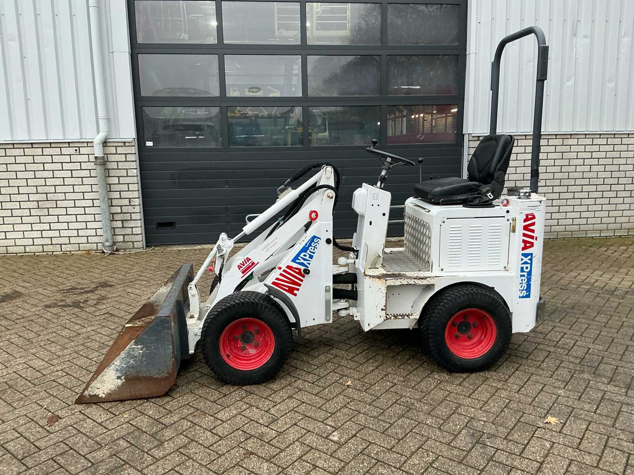 Radlader 2017 100 KNIKMOPS