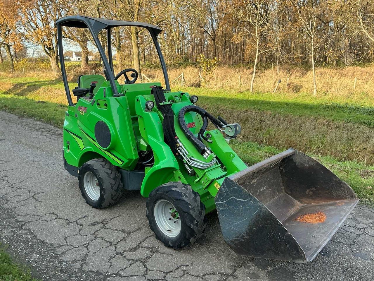 Radlader 2018 AVANT M528 SHOVEL