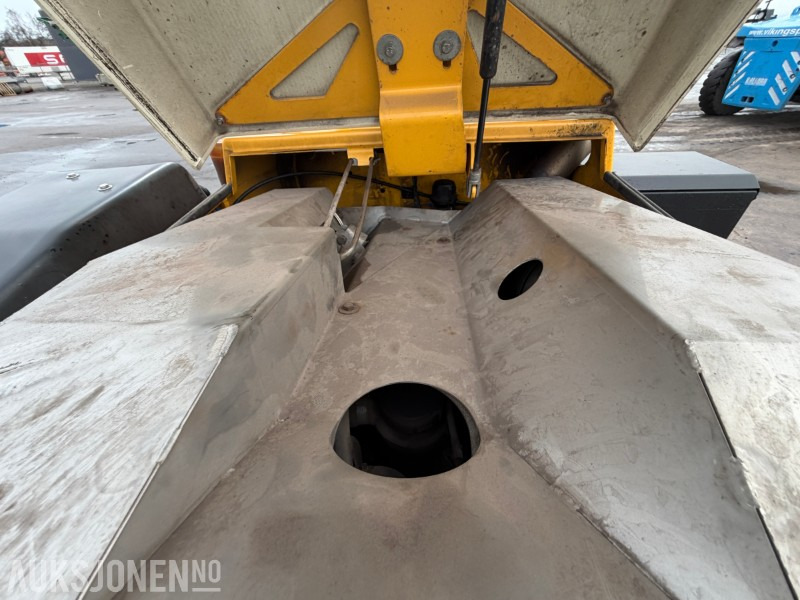 Radlader 2018 Lundberg hymas 5240 hjullaster - U-plog - Skuffe - Tilleggshydraulikk - Kun 1540 timer!