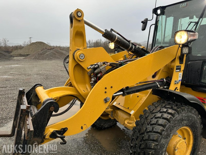 Radlader 2021 Cat 906 Hjulaster med mye utstyr // kun 1298t