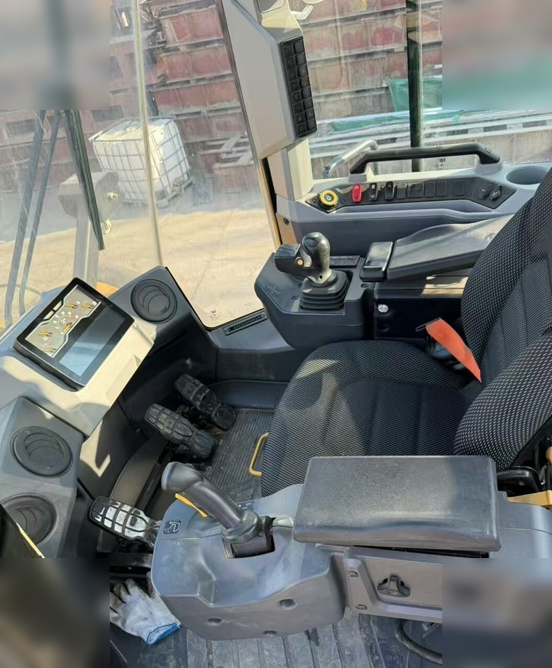 Radlader 2022 CATERPILLAR 982