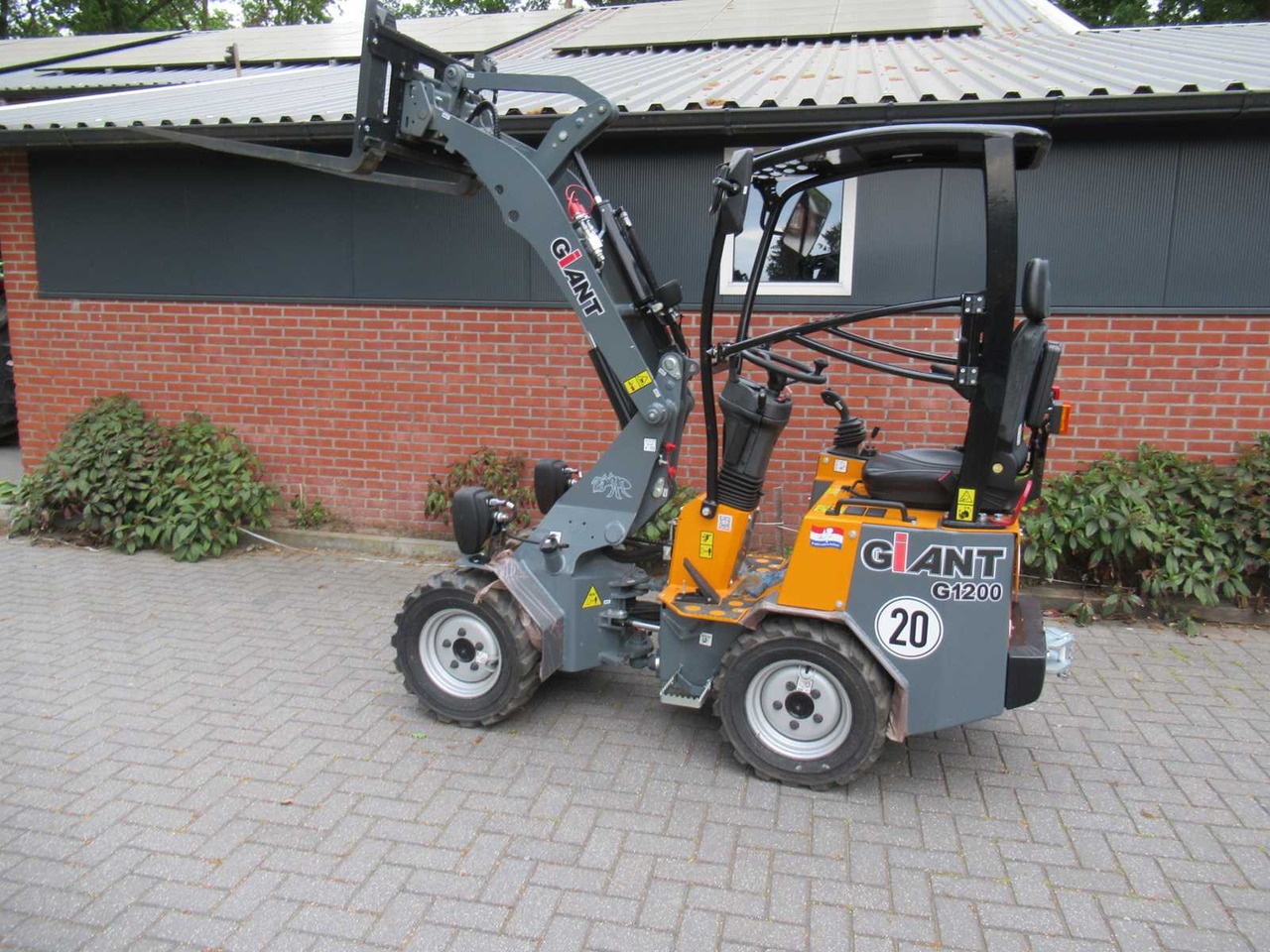 Radlader 2023 GIANT G-1200 MINI SHOVEL "DEMO MODEL"