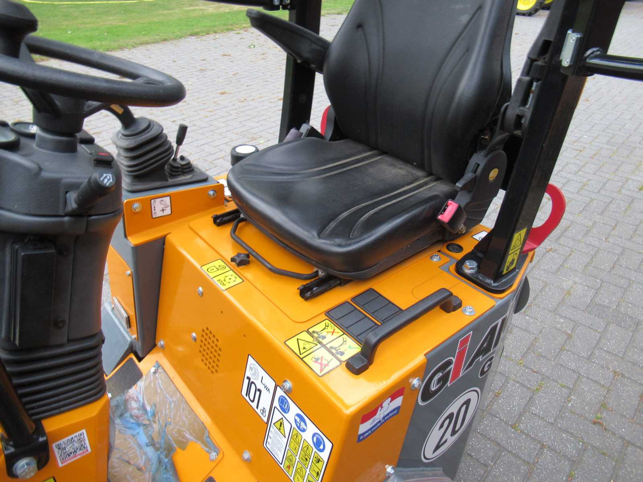 Radlader 2023 GIANT G-1200 MINI SHOVEL "DEMO MODEL"