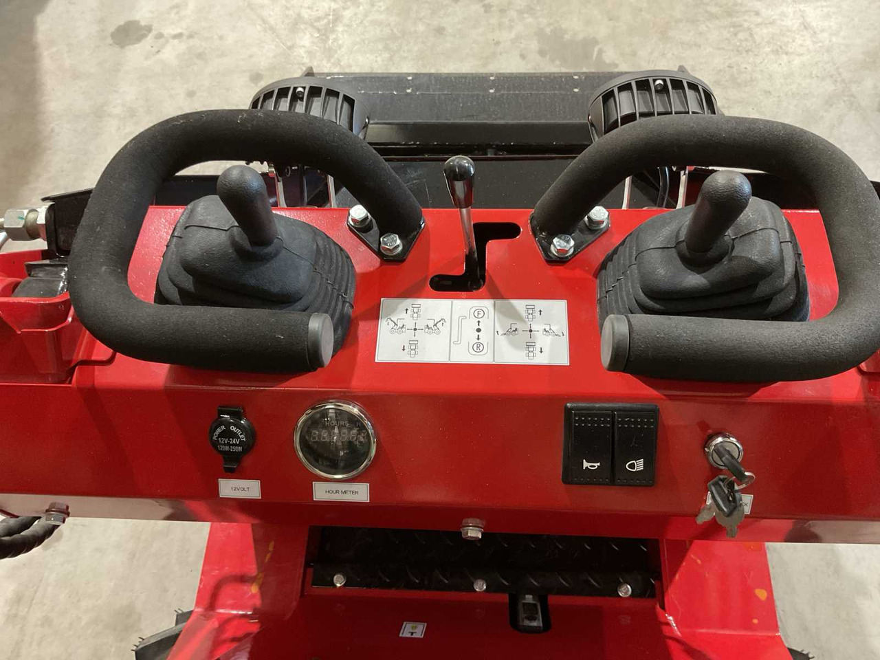 Radlader 2025 RHINO-CROSS SSL480 SHOVEL