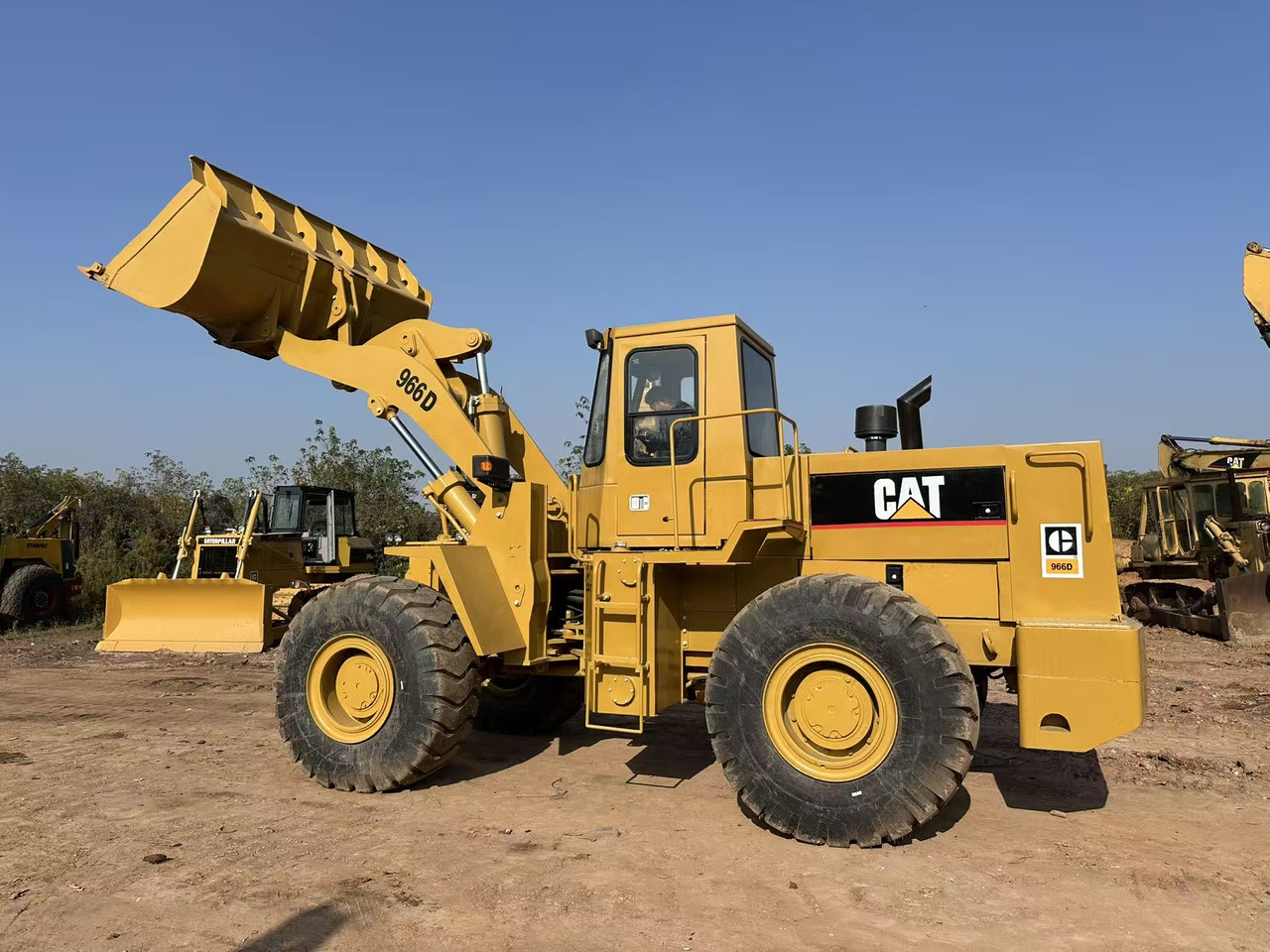 Radlader CATERPILLAR 966D